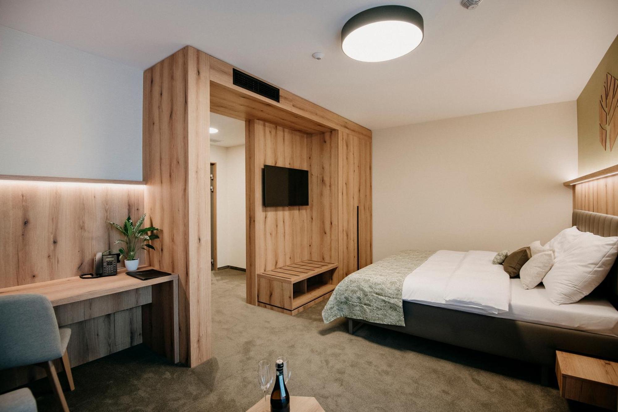 Rm Hotel Wellness & Congress 普列维扎 外观 照片