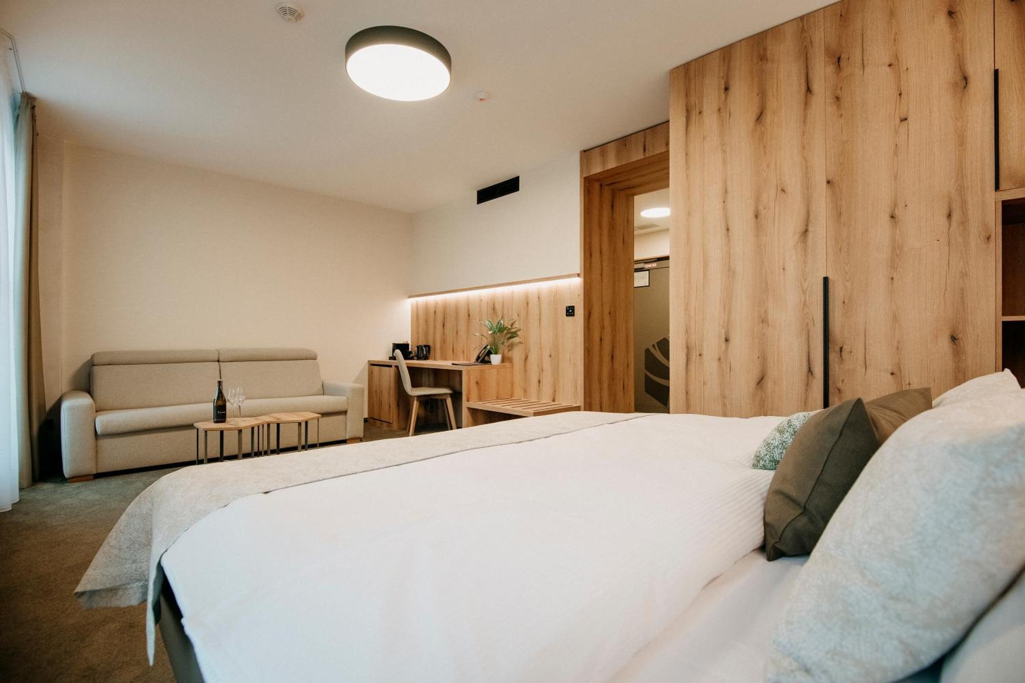 Rm Hotel Wellness & Congress 普列维扎 外观 照片